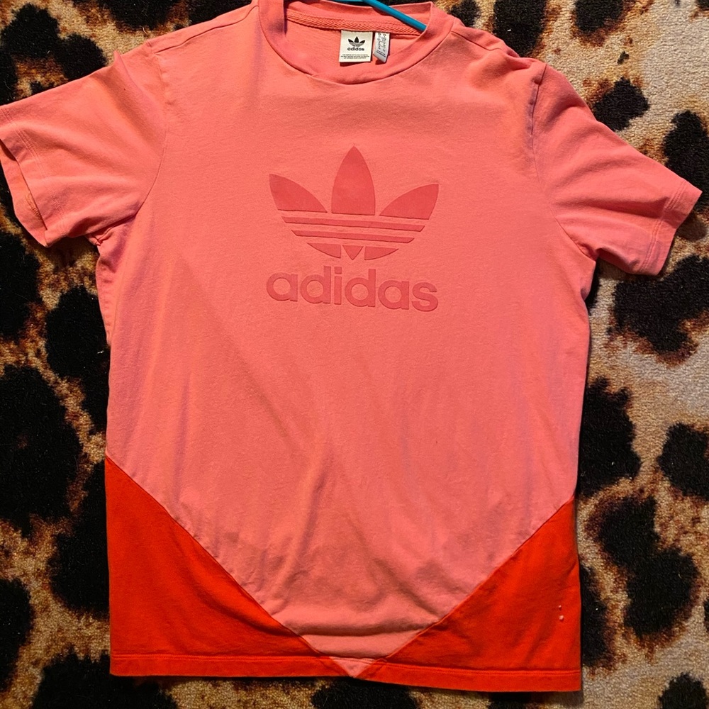 Adidas tee